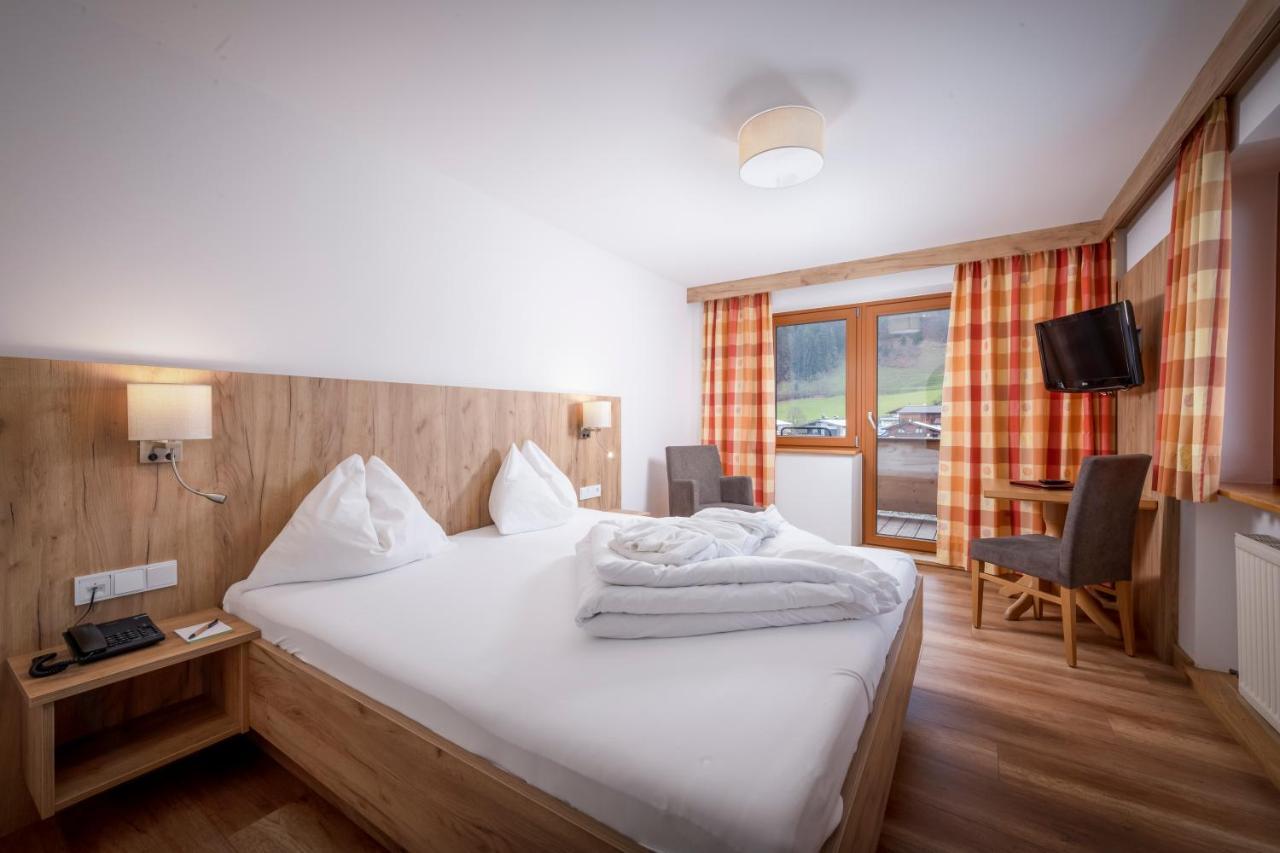 Hotel Kitzspitz Sankt Jakob in Haus Exterior photo